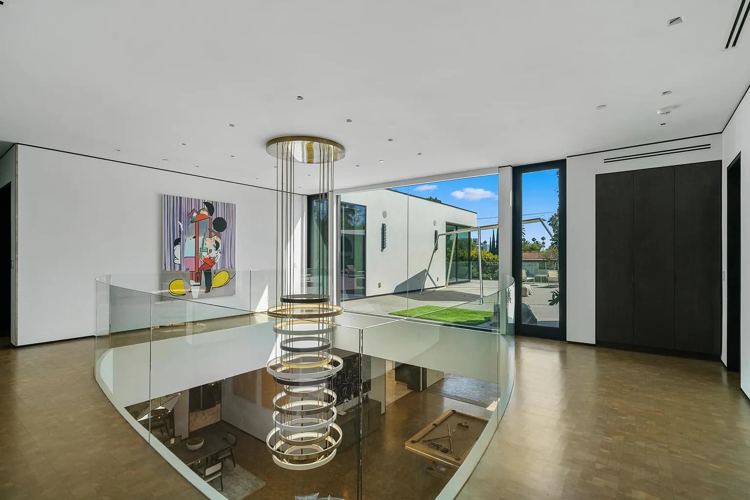 Rexford Compound - Image 19