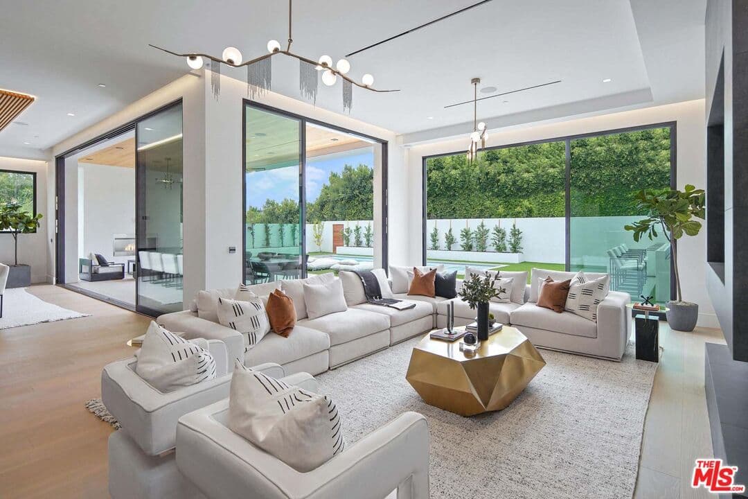 Bedford Modern Estate - Image 2