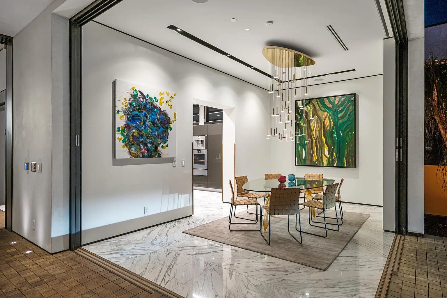 Rexford Compound - Image 21