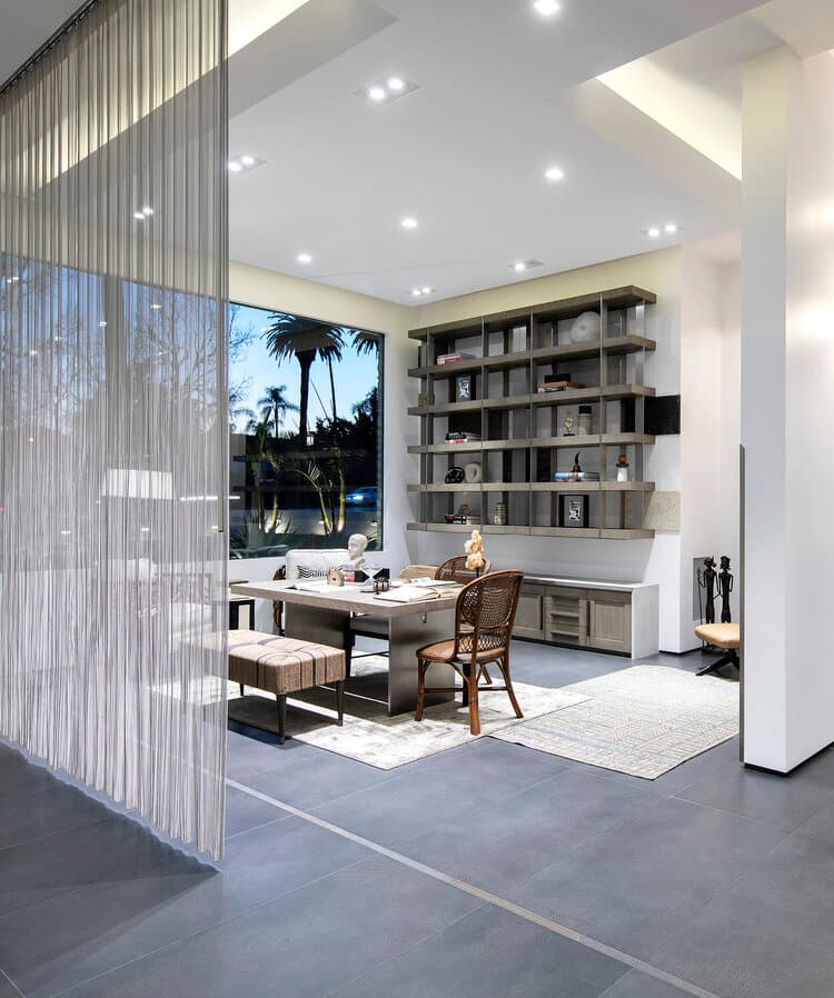 Beverly Hills Flats Contemporary - Image 21