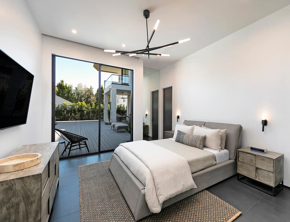 Beverly Hills Flats Contemporary - Image 5