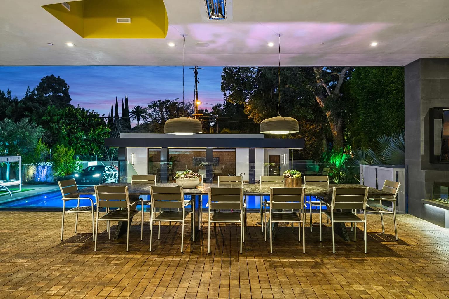 Rexford Compound - Image 29