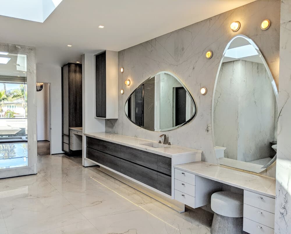 Beverly Hills Flats Contemporary - Image 25