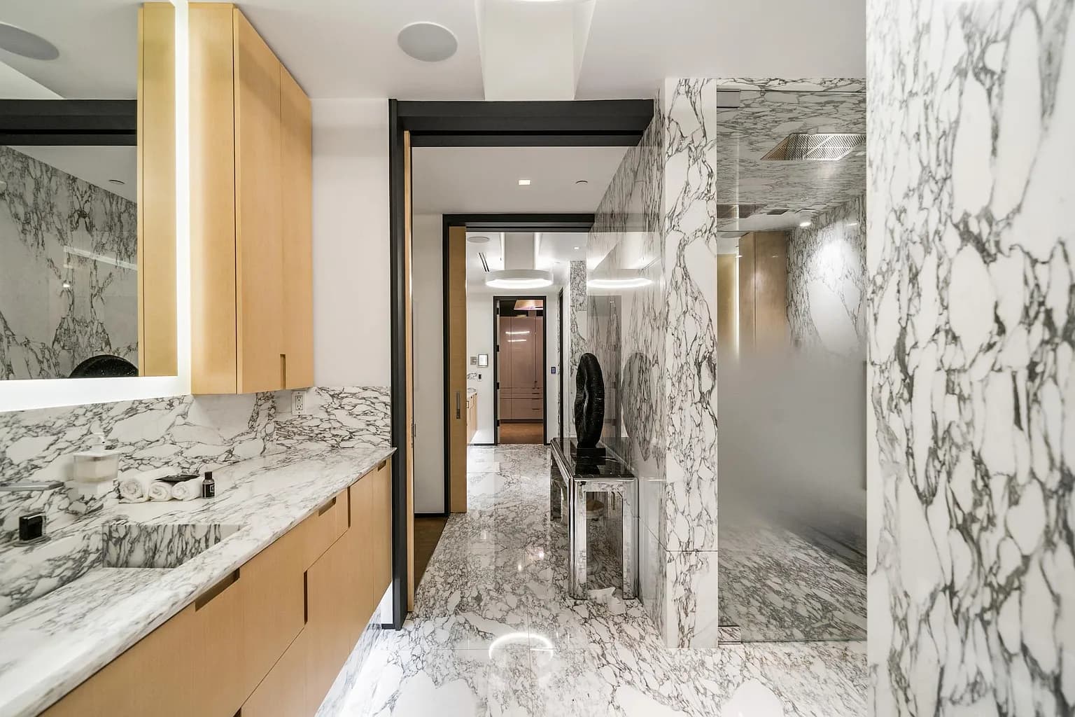 Rexford Compound - Image 18