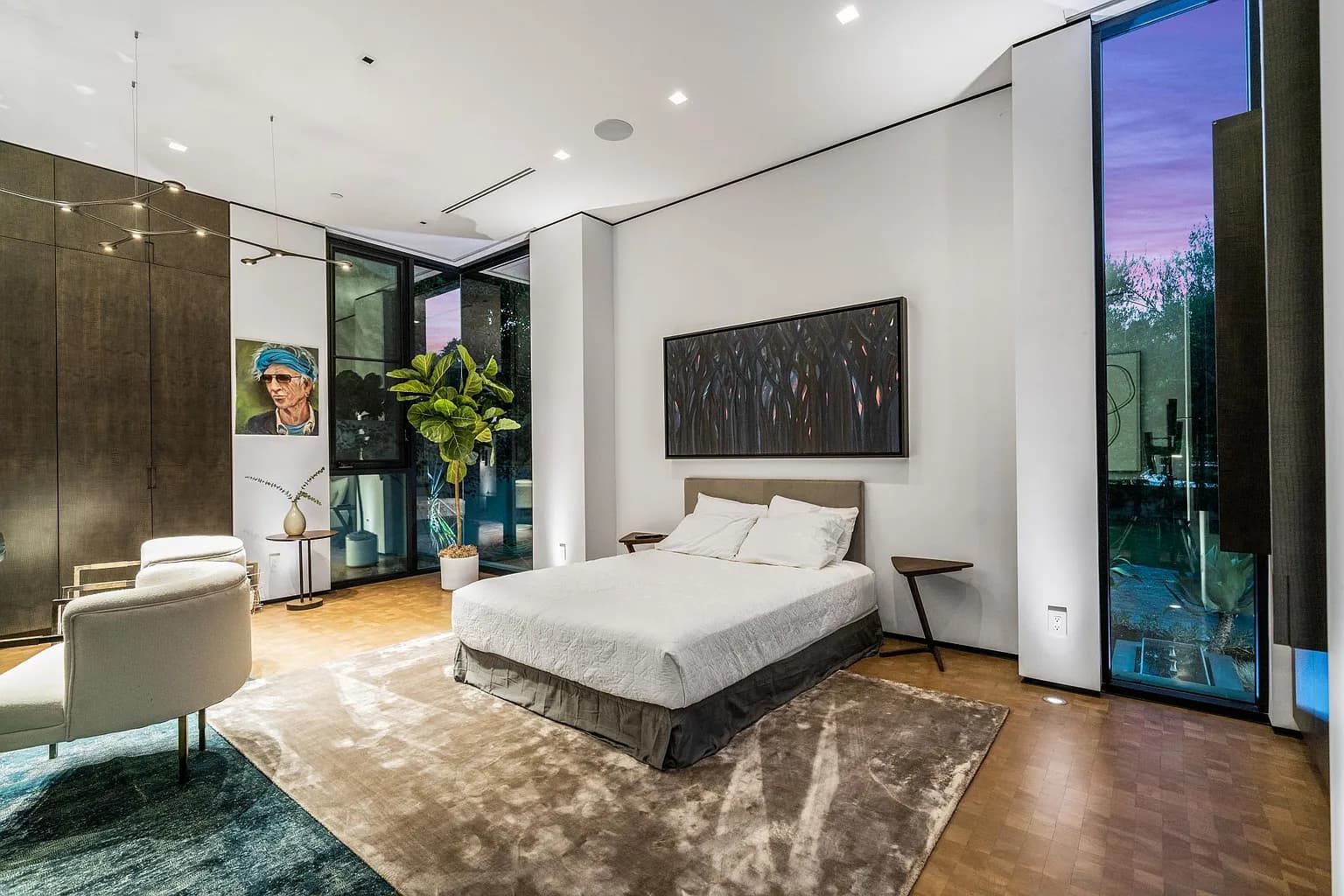 Rexford Compound - Image 14