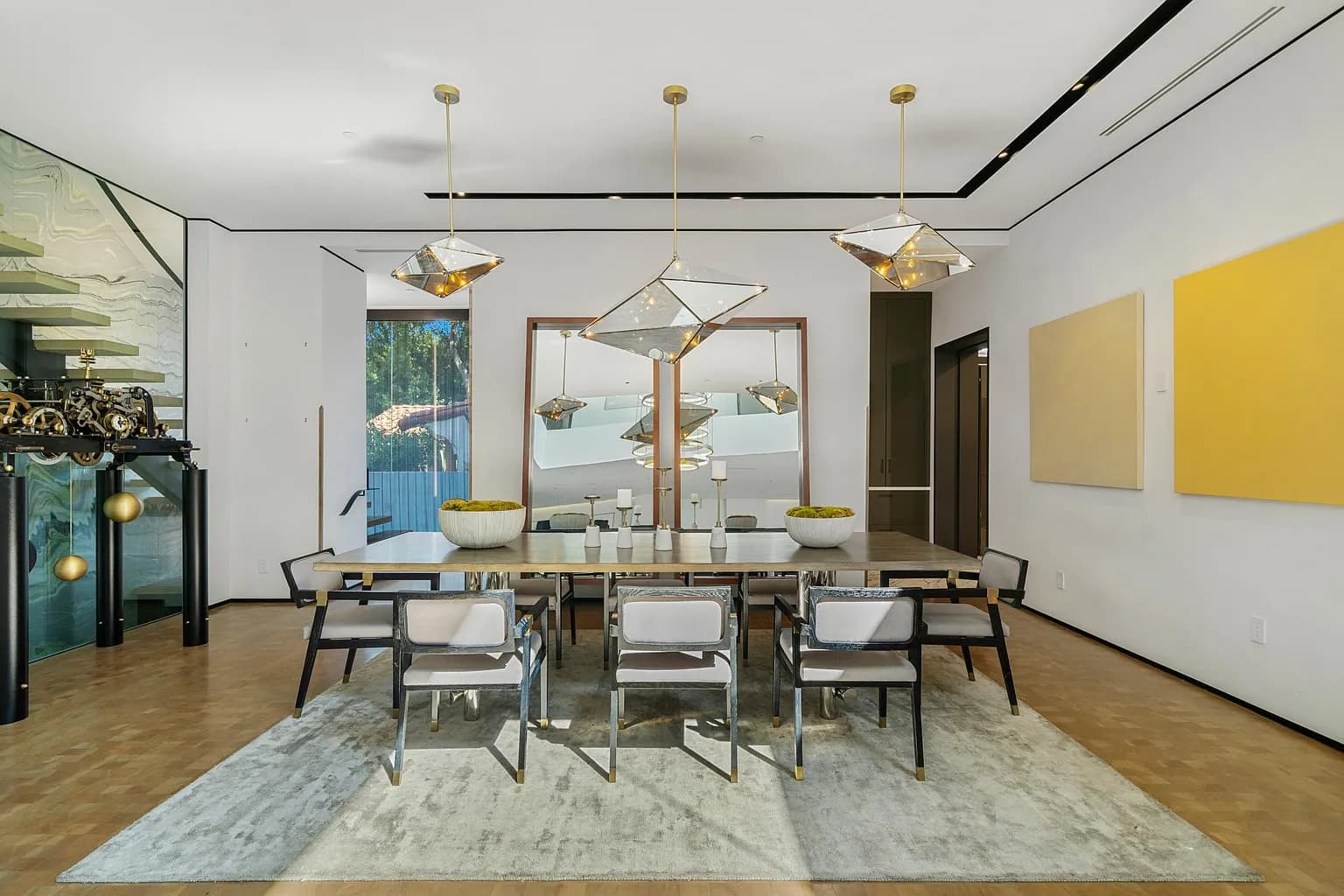 Rexford Compound - Image 10